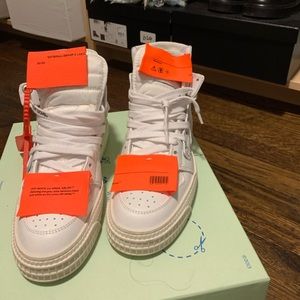 OFF-WHITE OFF COURT 3.0 HIGH TOP SNEAKER SIZE 37
